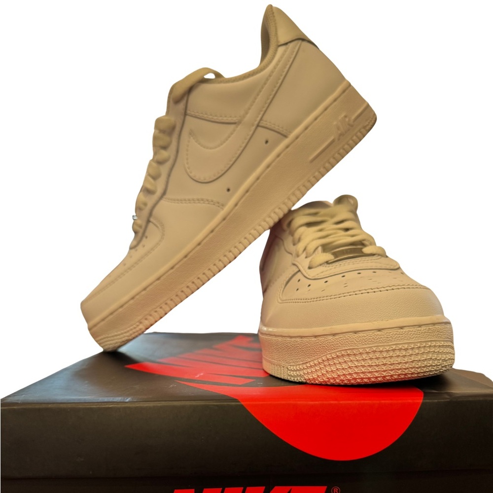 Air Force 1 Sneakers in White - Picture 2 of 8